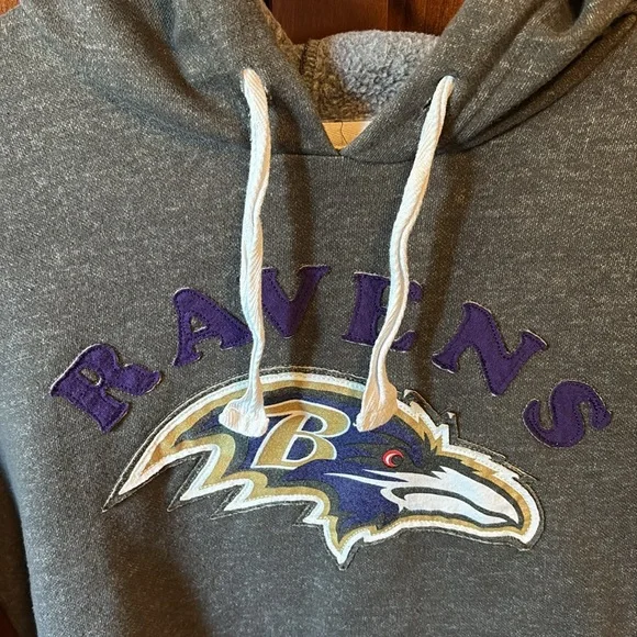 Fanatics Heather Gray Hoodie - Picture 2 of 5